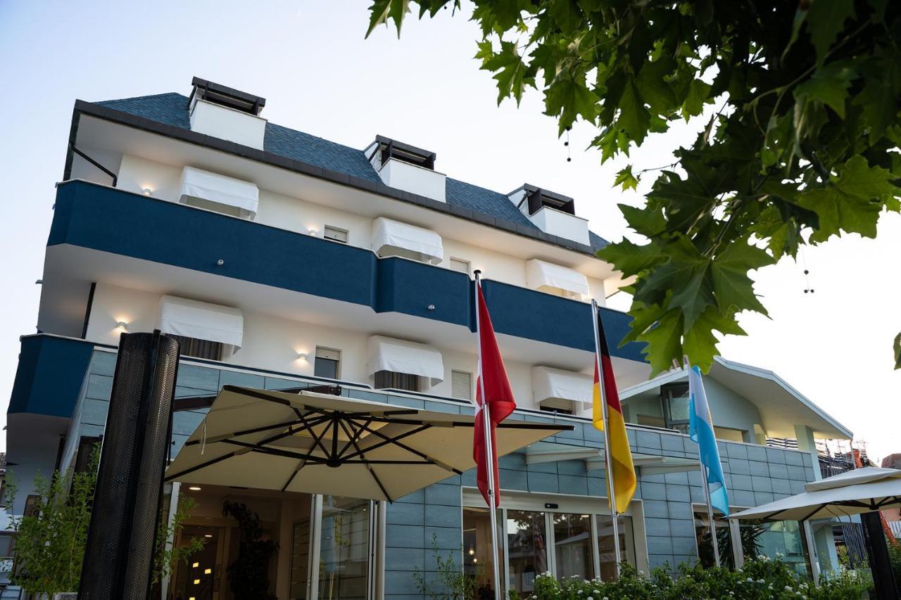 Hotel Mare Blu Francavilla Al Mare Exterior foto