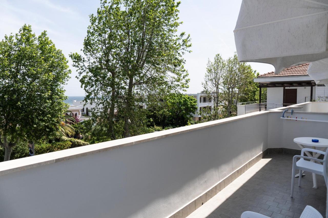 Hotel Mare Blu Francavilla Al Mare Exterior foto